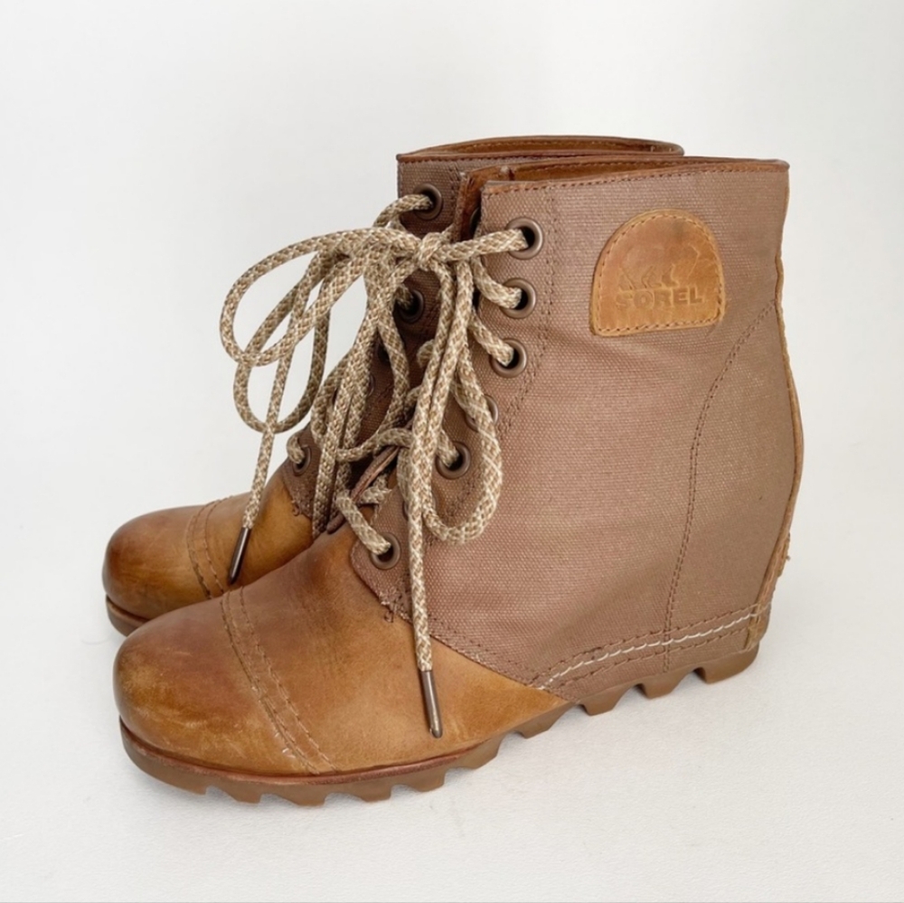 💕EUC Sorel Brand Premium Moto PDX Leather Lace Up Wedge Ankle Boots, Came, 10